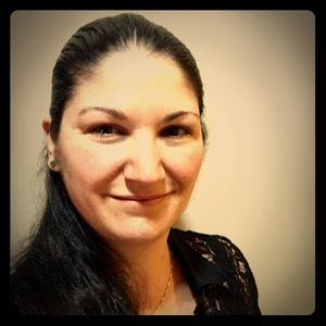 Meet your Posher, Suzette